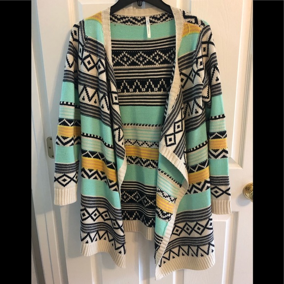 Sweaters - Picture 2 of 2